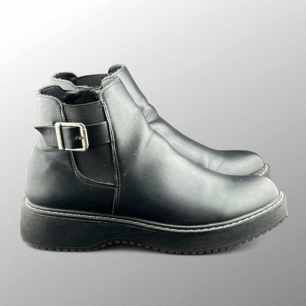 Madden Girl Women's Black Ankle Boots US Size 9 Zipper Silver Buckle